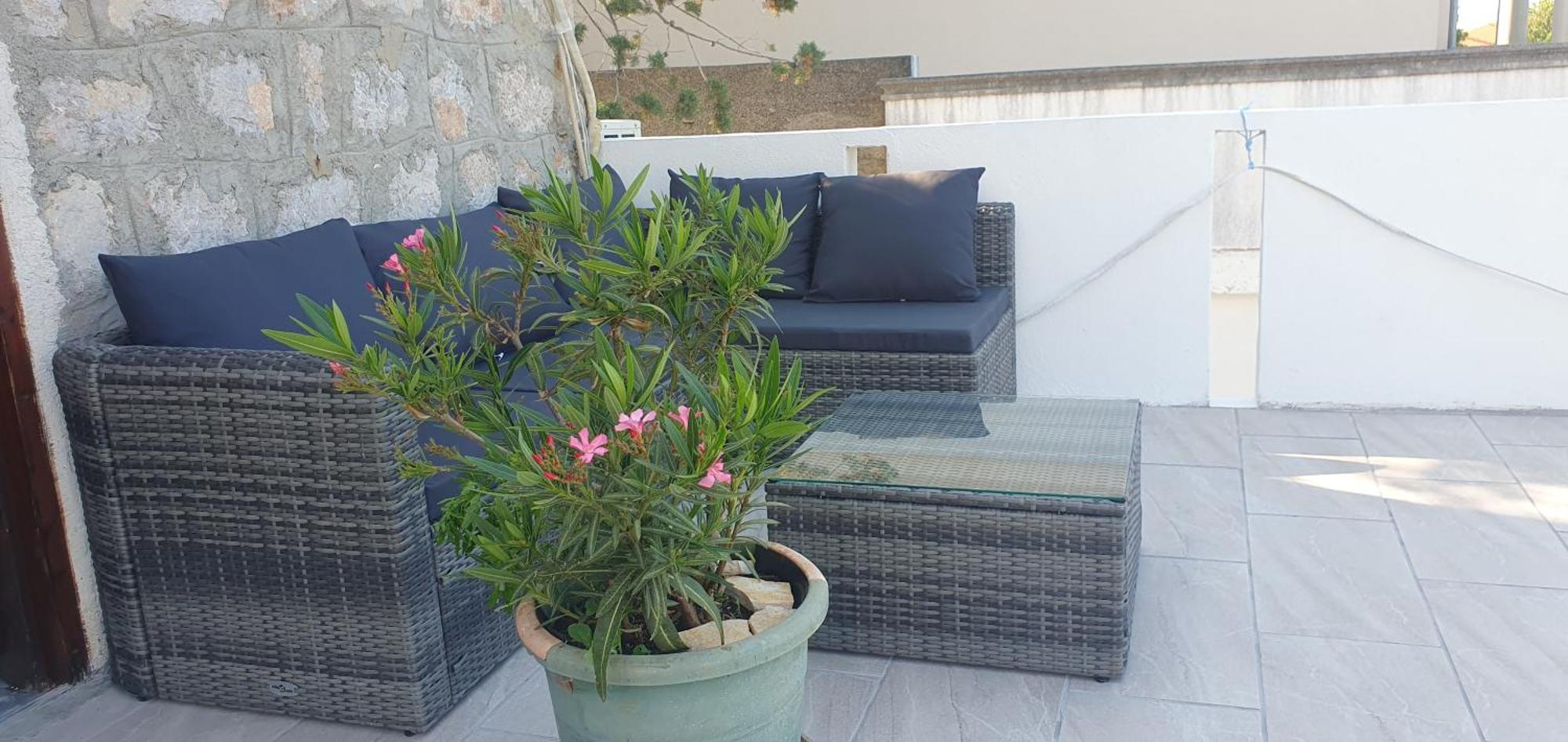Apartmani Sara Marija Karlobag Ngoại thất bức ảnh