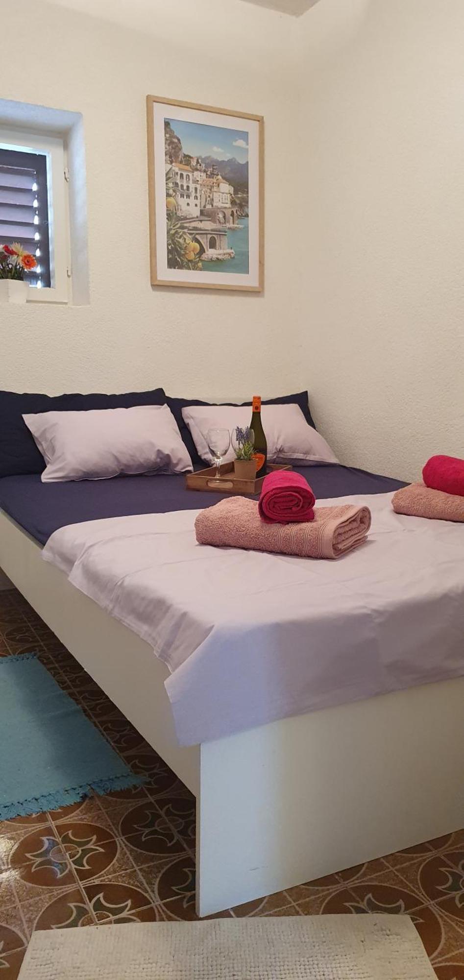 Apartmani Sara Marija Karlobag Ngoại thất bức ảnh